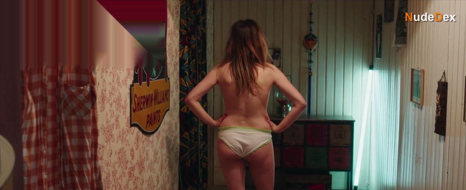 Claudia Eisinger in Too Hard To Handle, photo 7