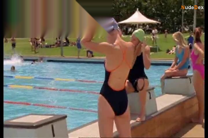 Claudia Karvan in The Secret Life Of Us, photo 8