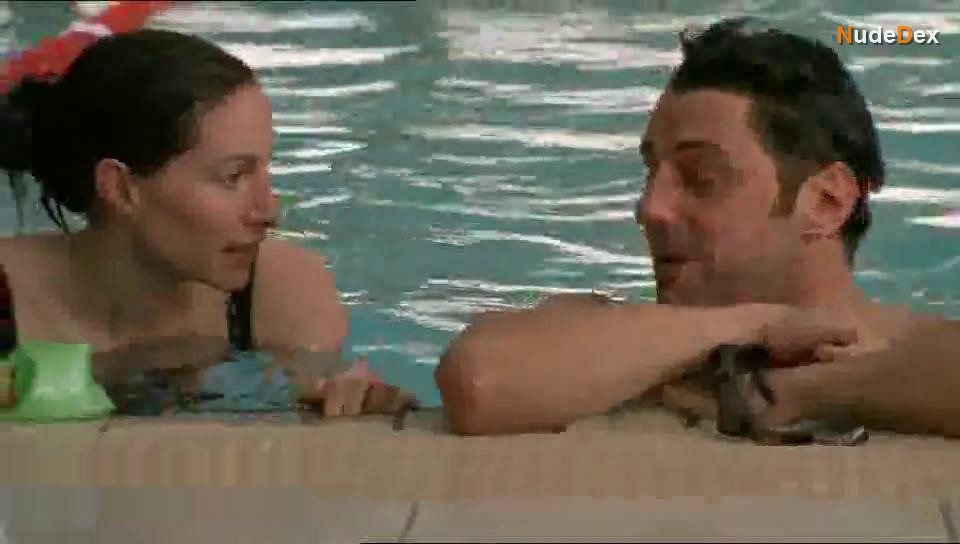 Claudia Karvan in The Secret Life Of Us, photo 9