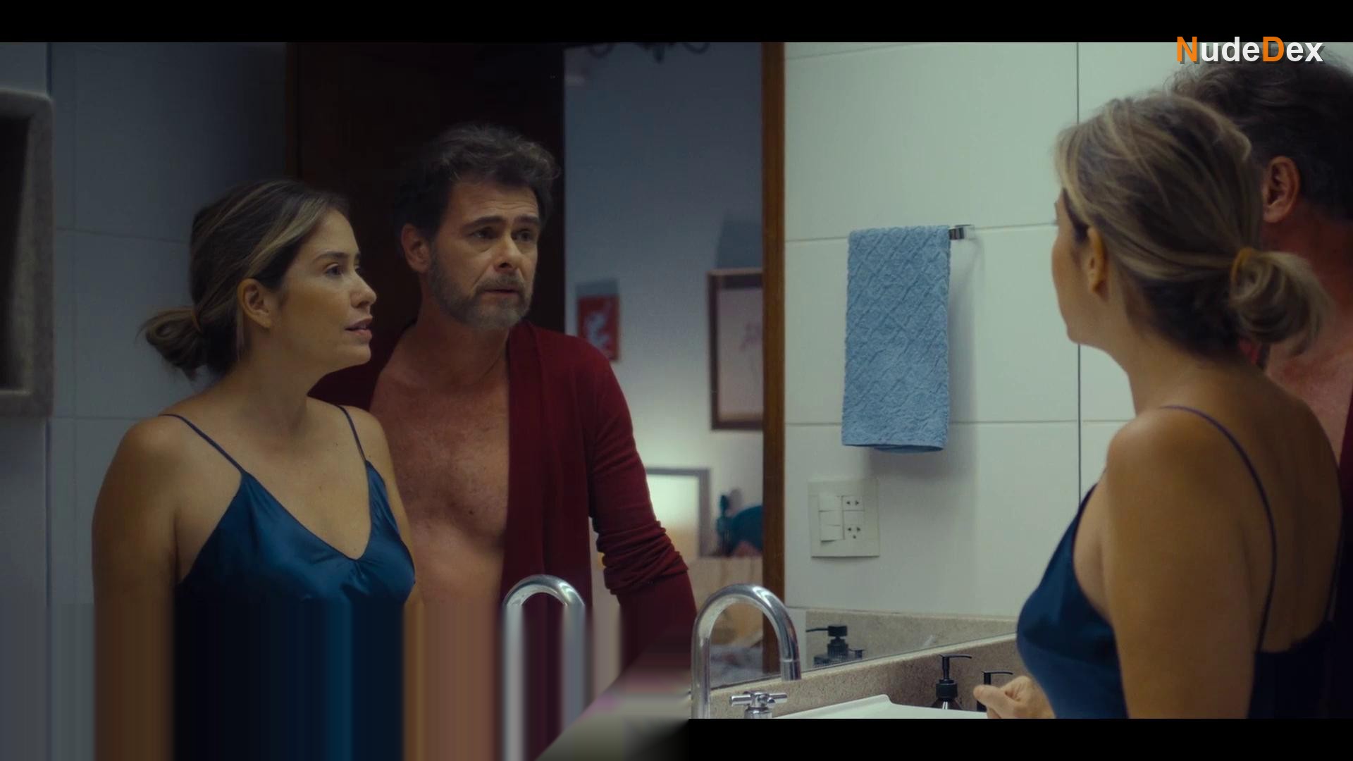 Claudia Provedel in Desperate Lies, photo 1