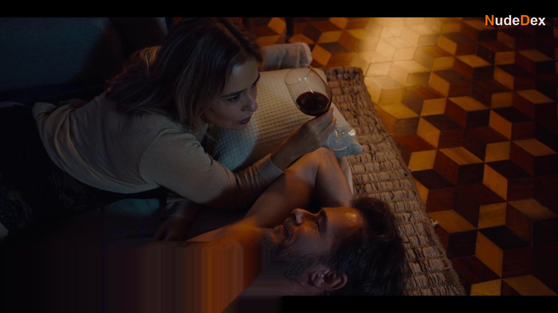 Claudia Provedel in Desperate Lies, photo 7