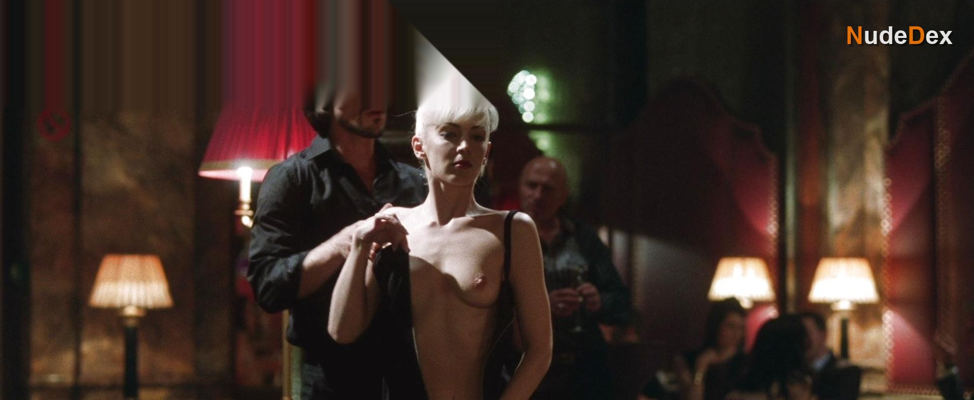 Clemence Bollet in Mobius