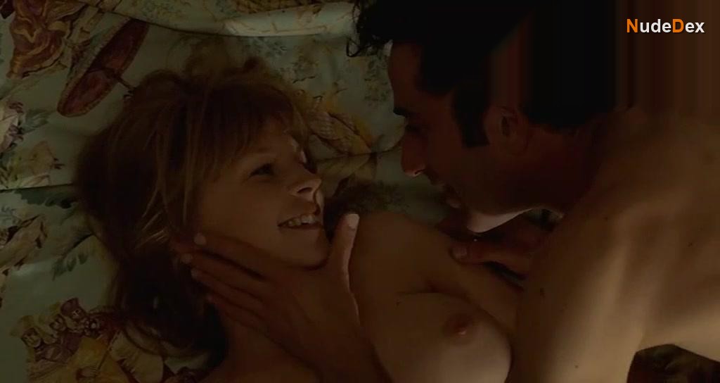 Clemence Poesy in Olgas Sommer, photo 9