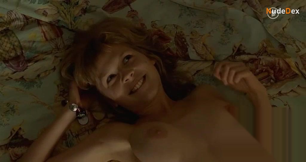 Clemence Poesy in Olgas Sommer, photo 11