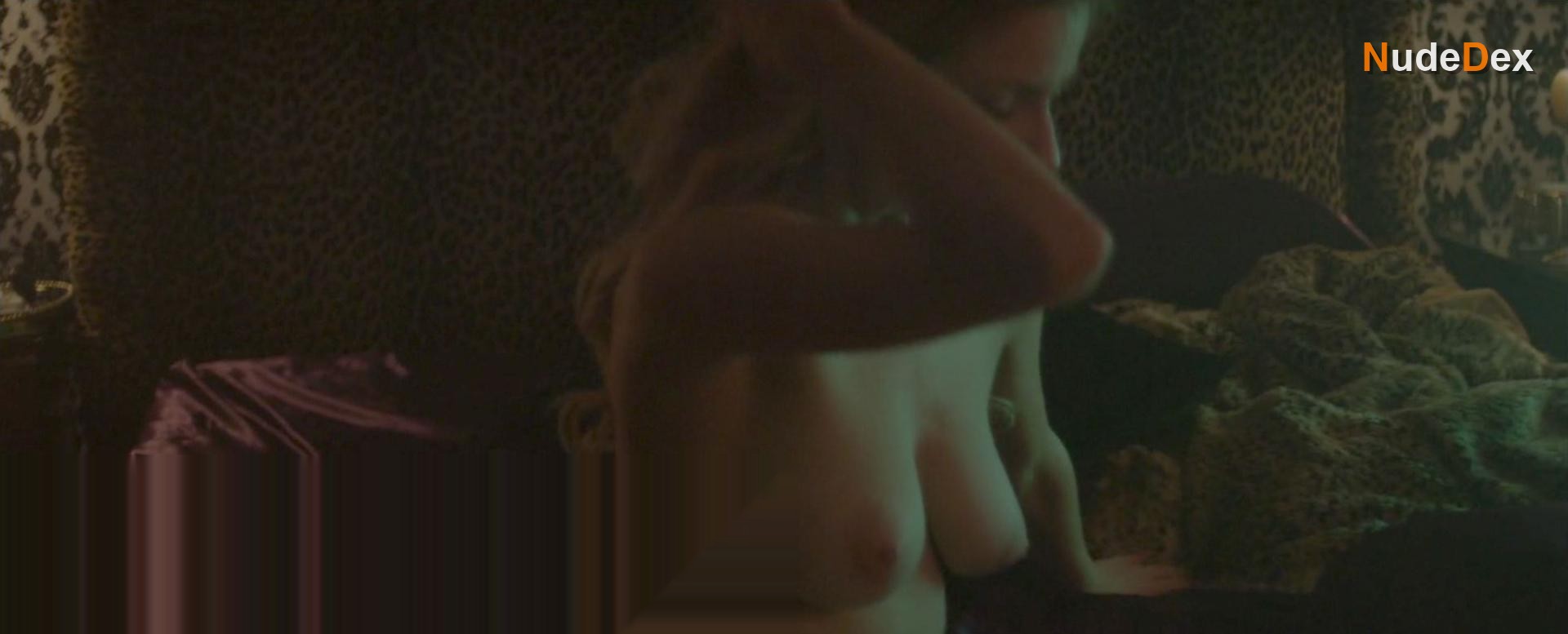 Cody Renee Cameron in Officer Downe, photo 8