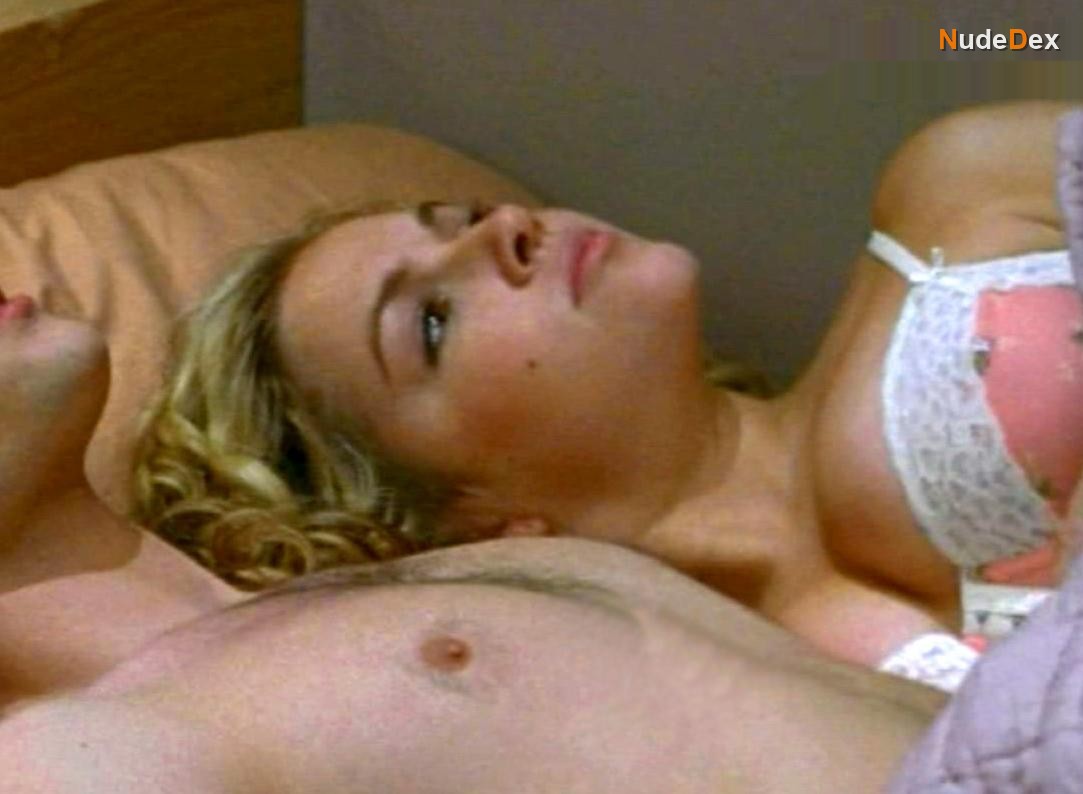 Corri English in The Bedford Diaries, photo 3