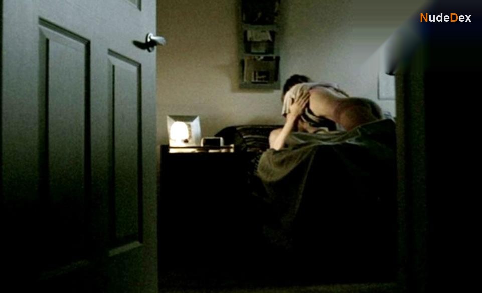 Corri English in Unrest, photo 3