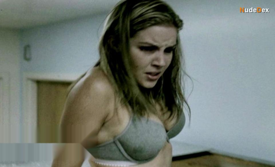 Corri English in Unrest, photo 4