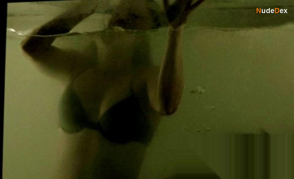 Corri English in Unrest, photo 5