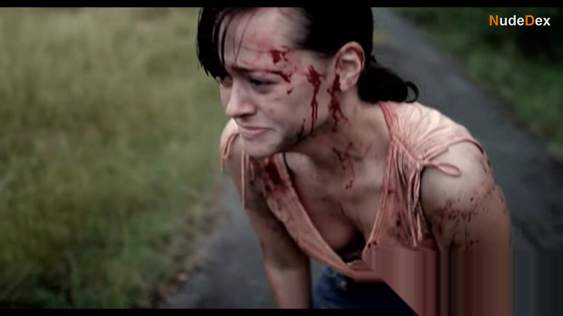 Corsica Wilson in Dead Season, photo 3