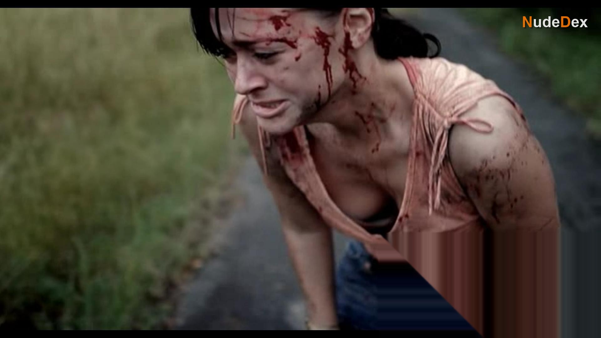 Corsica Wilson in Dead Season, photo 5