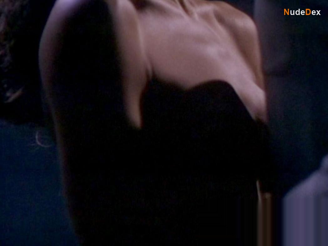 Courteney Cox in Blue Desert, photo 6