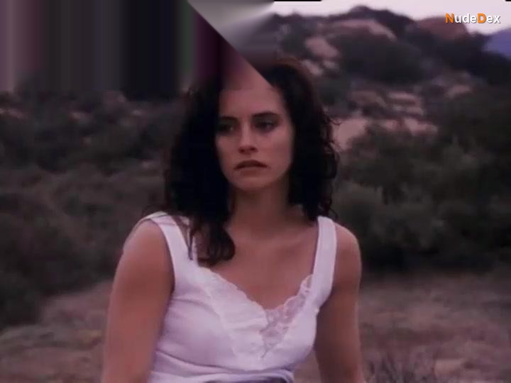 Courteney Cox in Blue Desert, photo 18