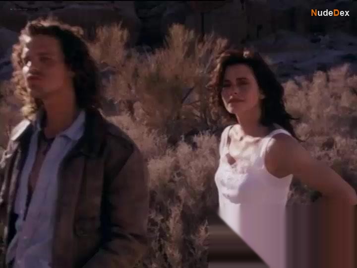 Courteney Cox in Blue Desert, photo 20