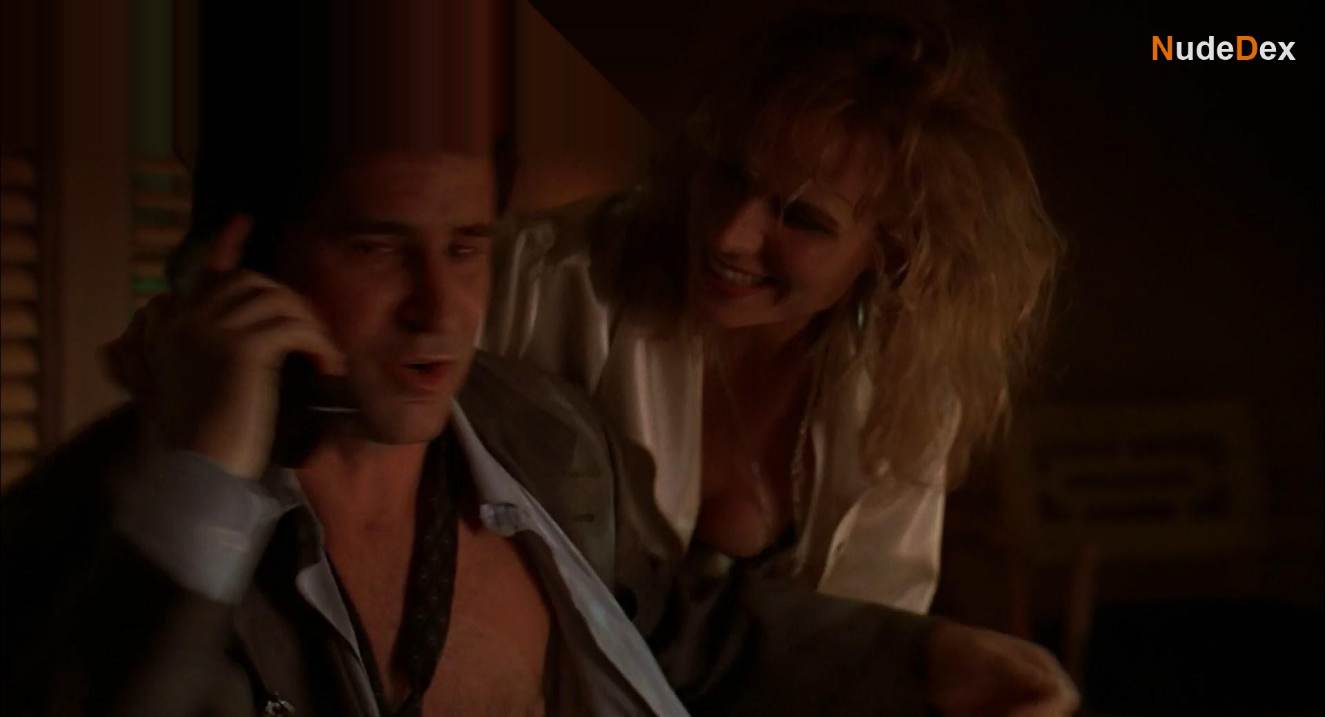 Courteney Cox in Commandments, photo 10