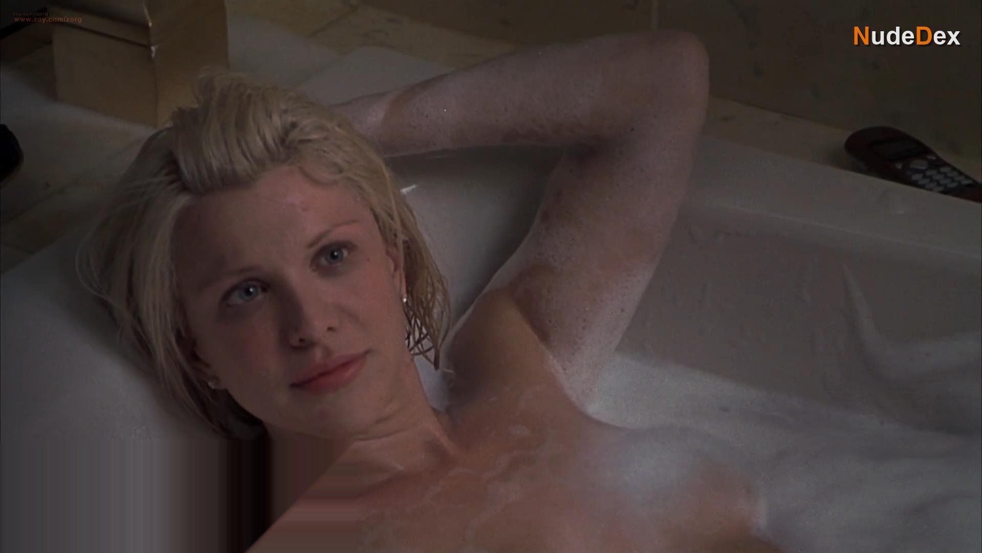 Courtney Love in Trapped, photo 11