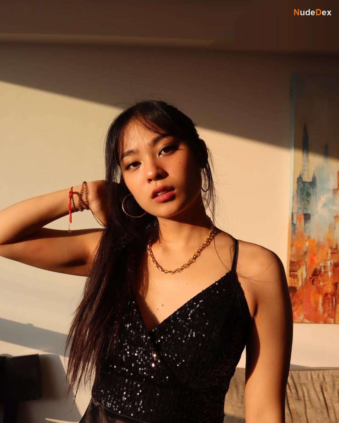 Cris Arakaki in The Body Nation, photo 1