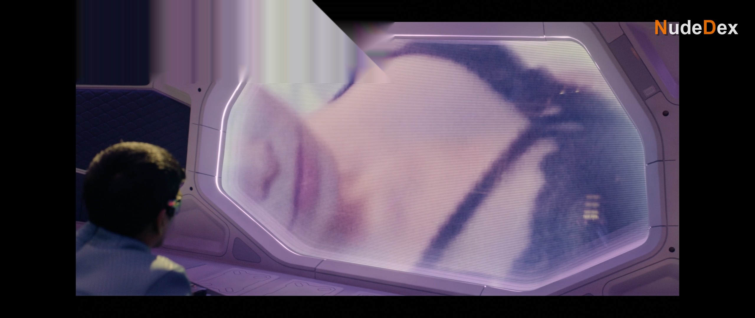 Black Mirror in Black Mirror, photo 15