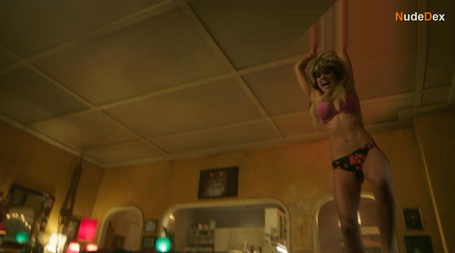Crystal Mudry in Peacemaker, photo 5