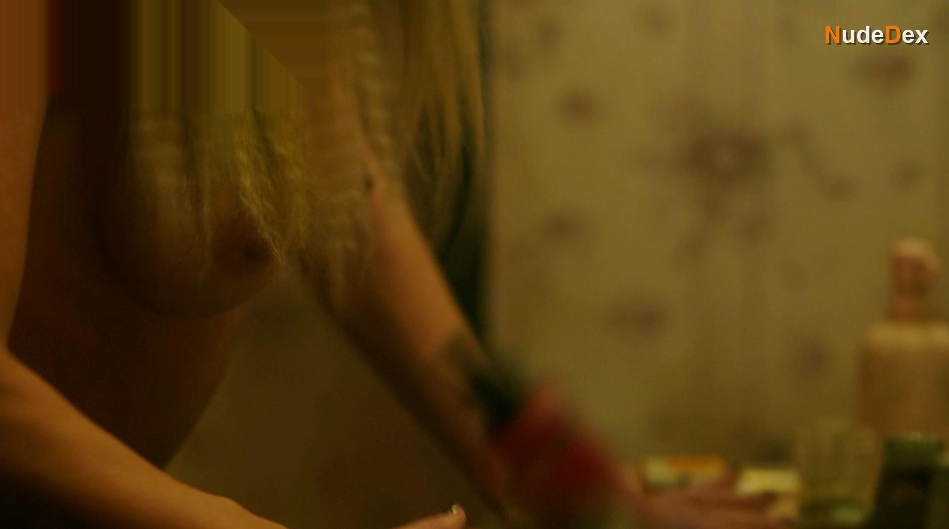 Crystal Mudry in Peacemaker, photo 8
