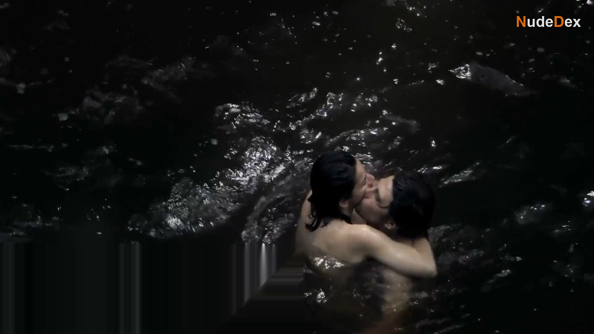 Cylia Malki in Carpe Diem, photo 2