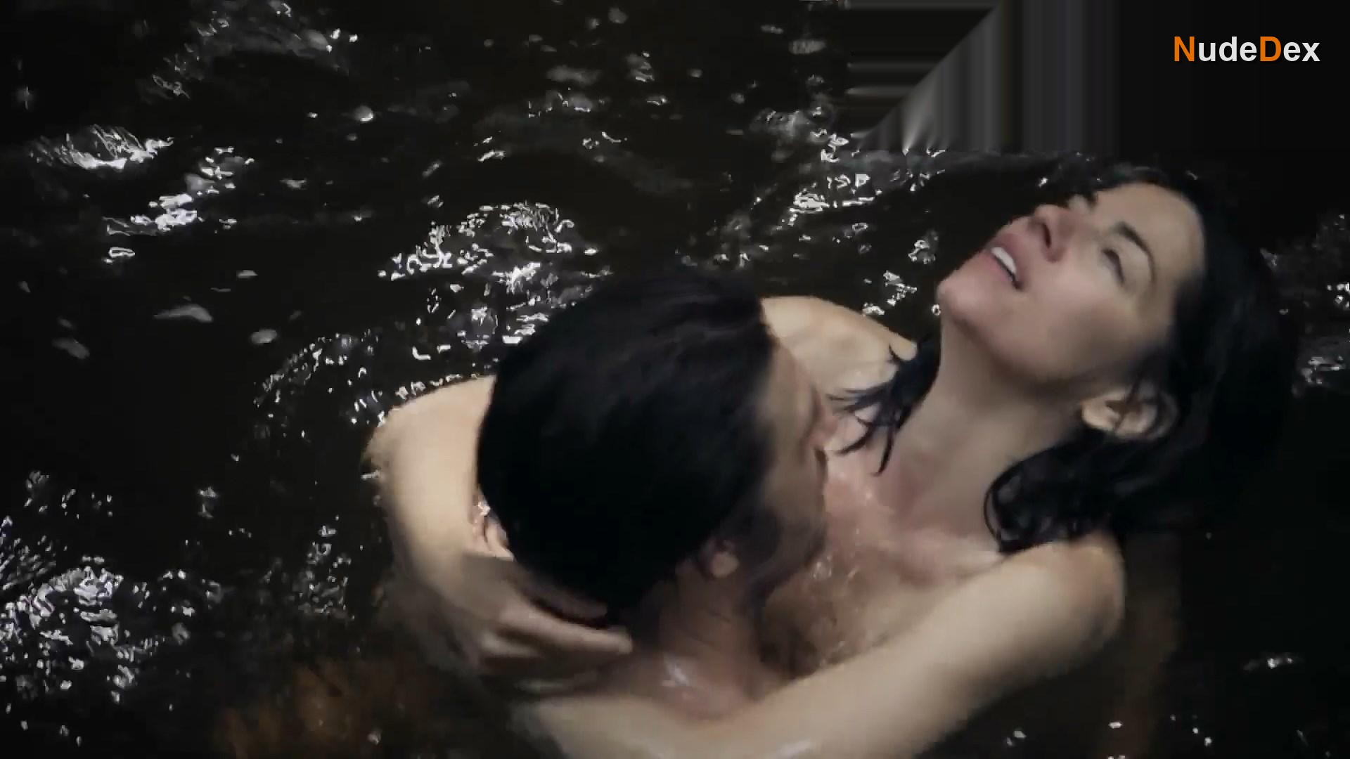 Cylia Malki in Carpe Diem, photo 4
