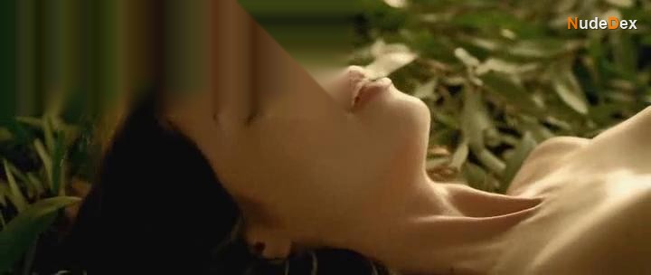 Dafne Fernandez in Real Playing Game, photo 2