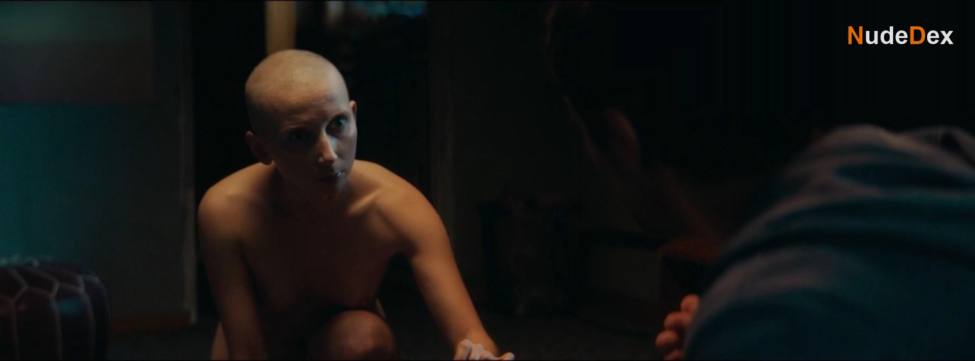 Dagmara Brodziak in The Day I Found A Girl In A Trash, photo 6