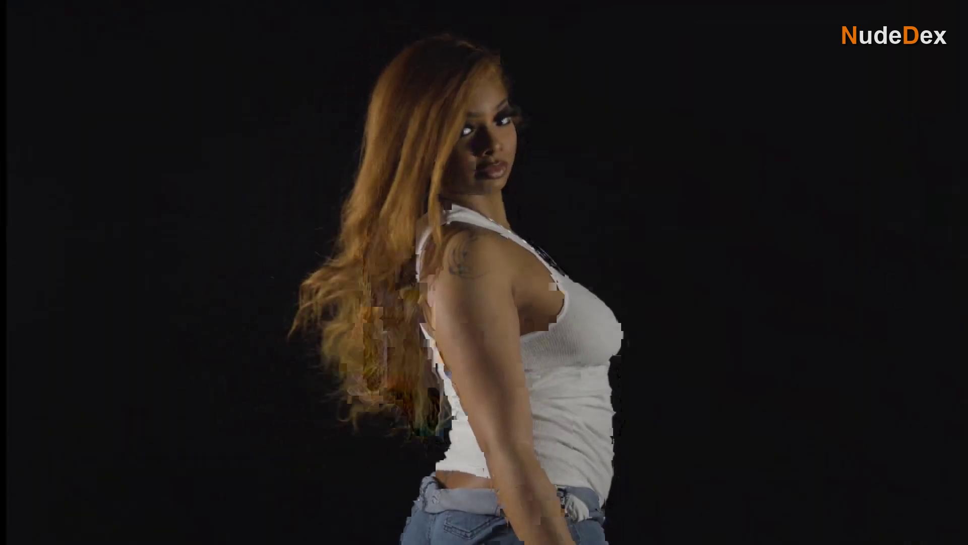 Dajshadoll in Bigger Then Beyonce, photo 7