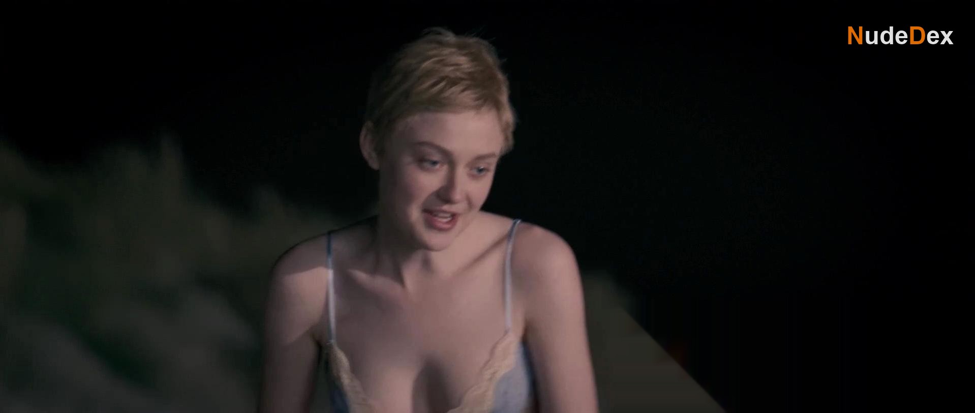 Dakota Fanning in Now Is Good, photo 10