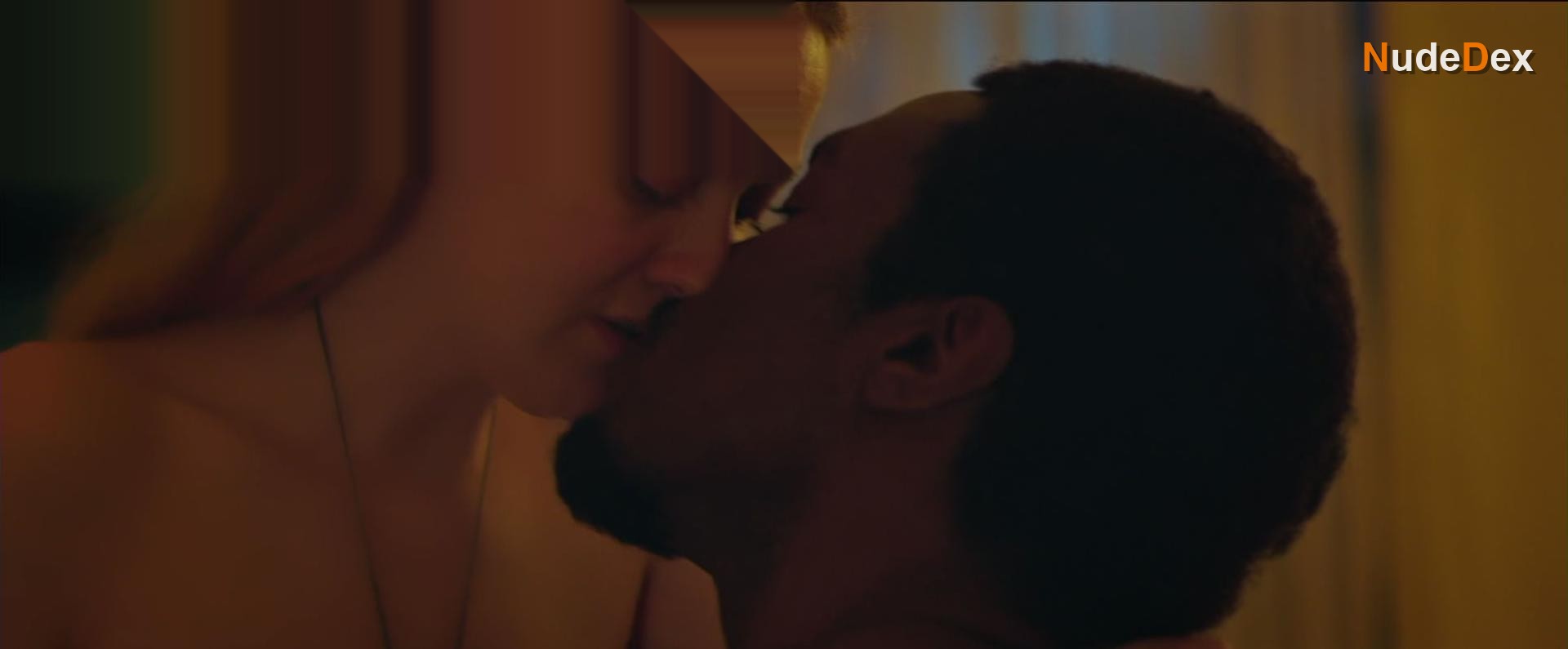 Dakota Fanning in Sweetness In The Belly, photo 3