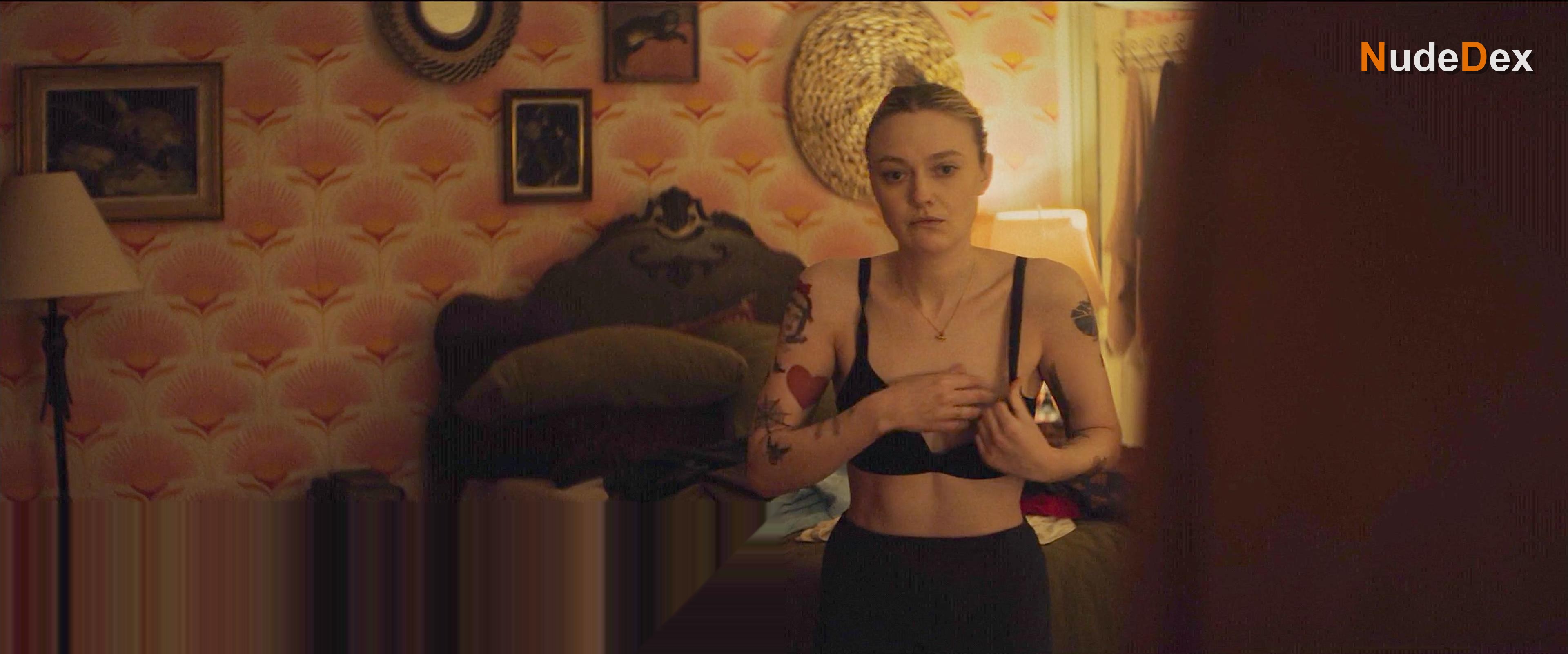 Dakota Fanning in Vicious, photo 8