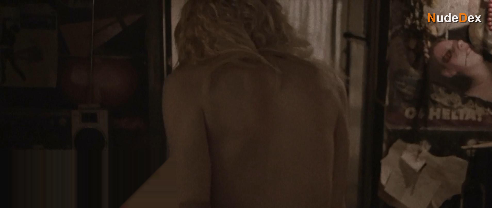 Dakota Fanning in Viena And The Fantomes, photo 28