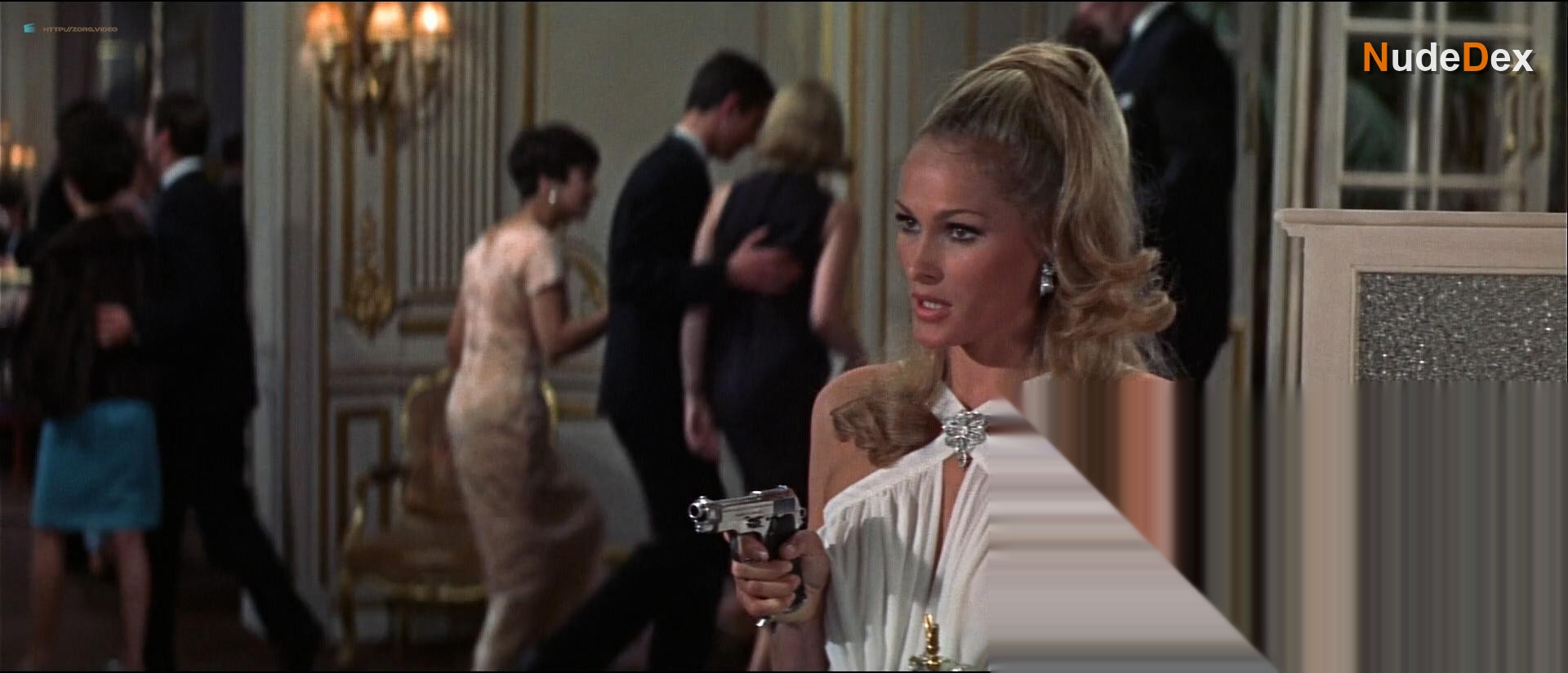 Daliah Lavi in Casino Royale, photo 4