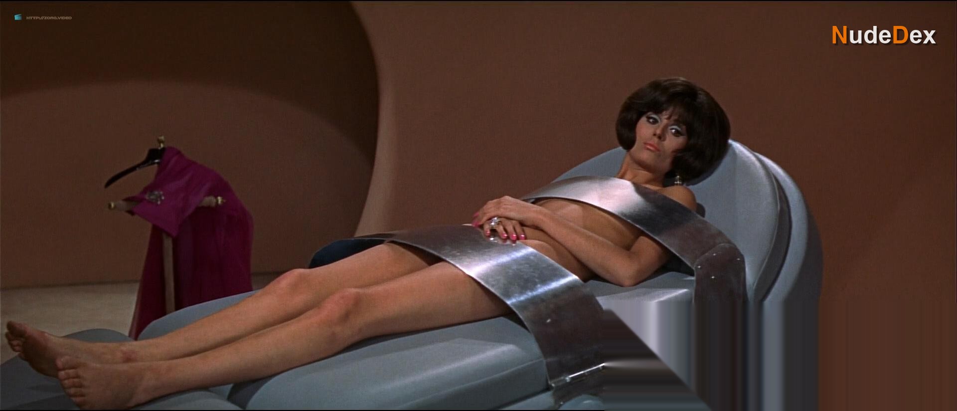 Daliah Lavi in Casino Royale, photo 8