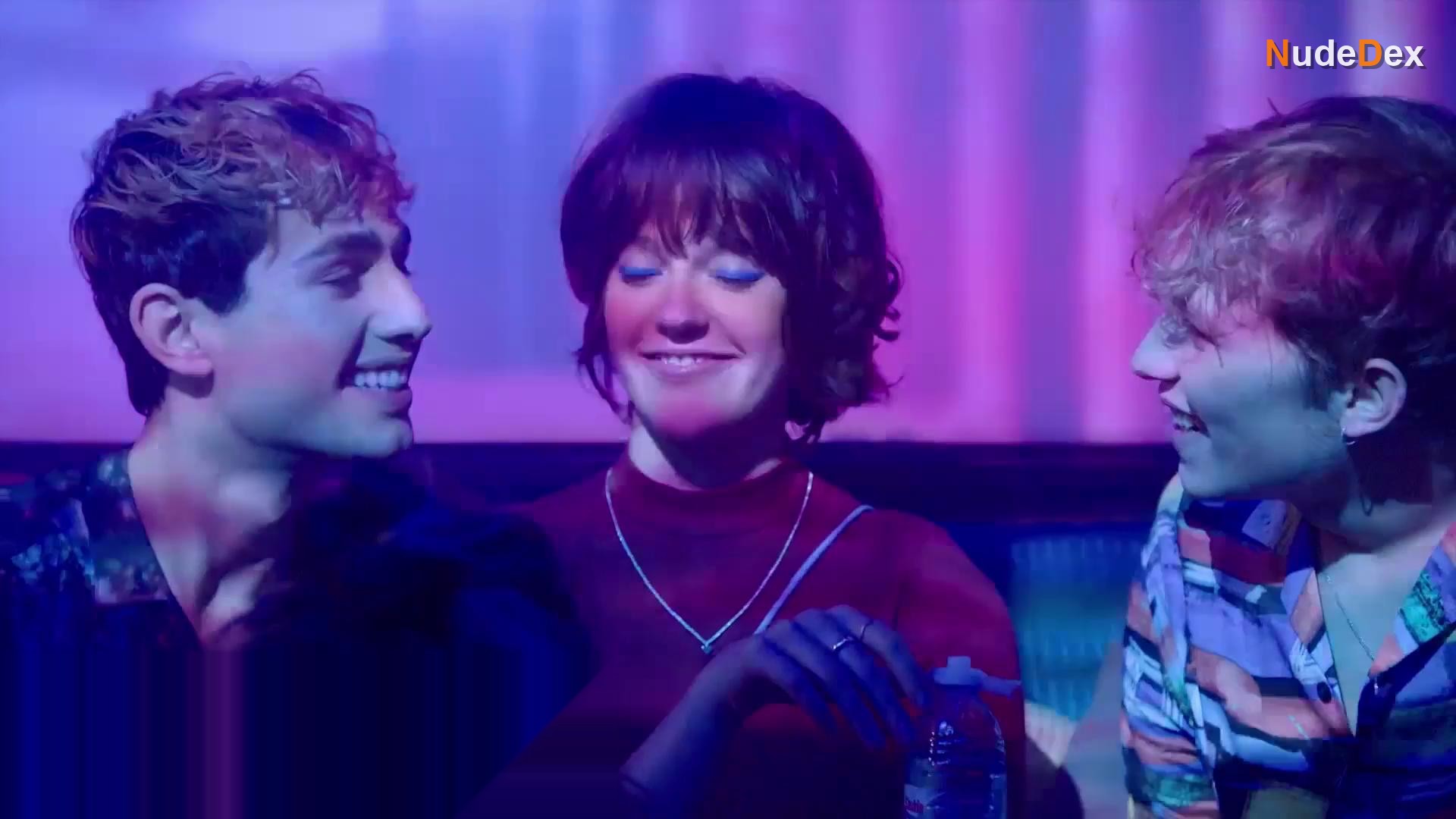 Damaris De Jong in Follow De Soa, photo 10