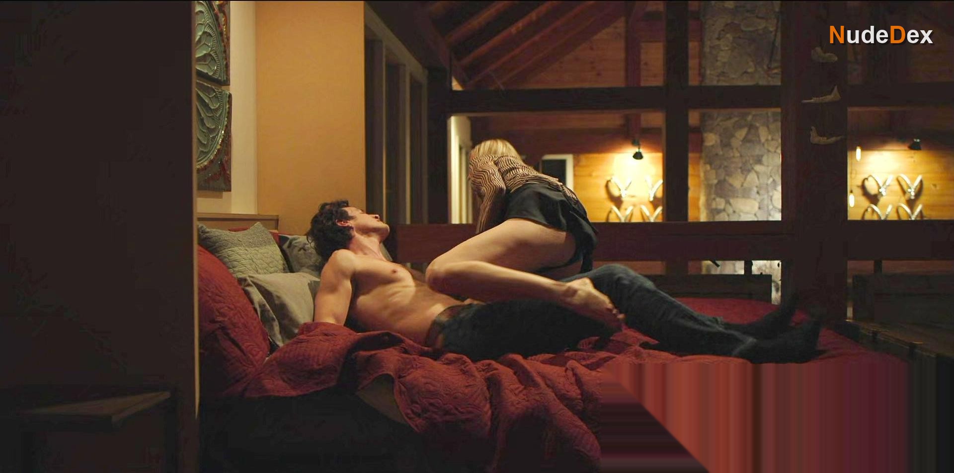 Dani Barker in Follow Her, photo 30