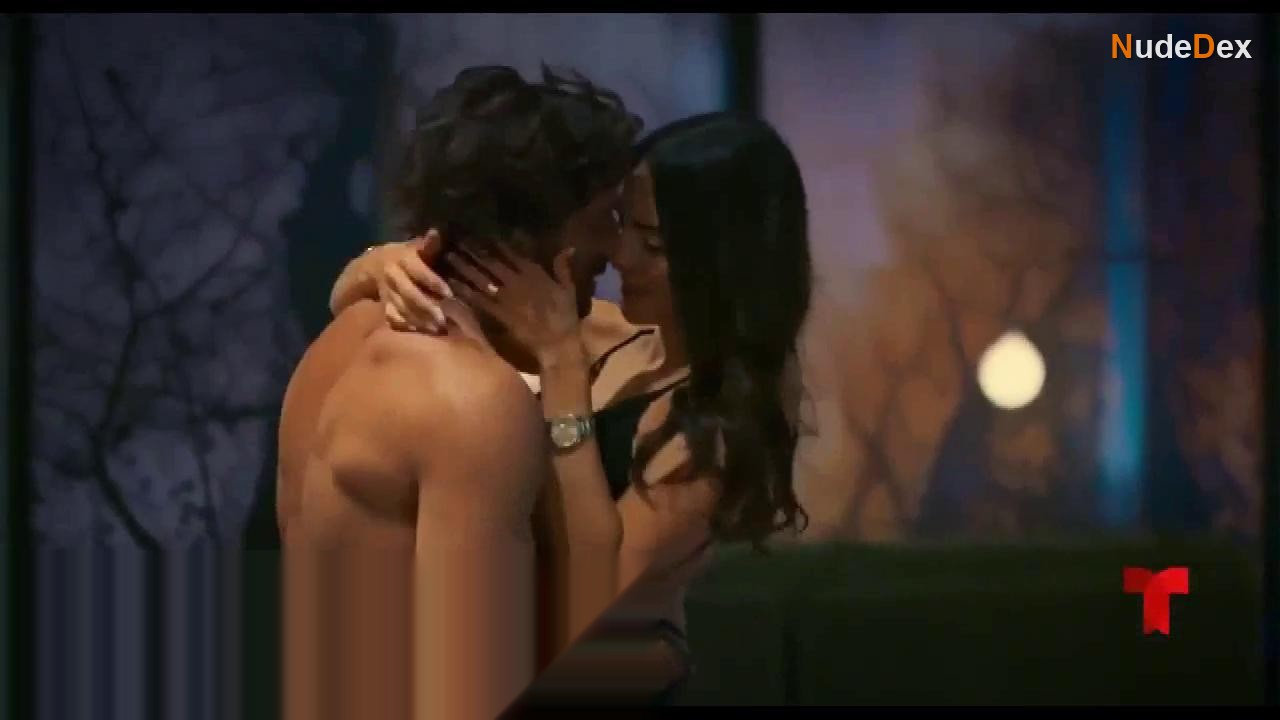 Daniela Botero in 100 Dias Para Enamorarnos