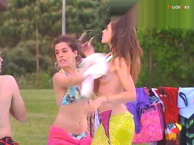 Daniela Costa in Al Salir De Clase, photo 9