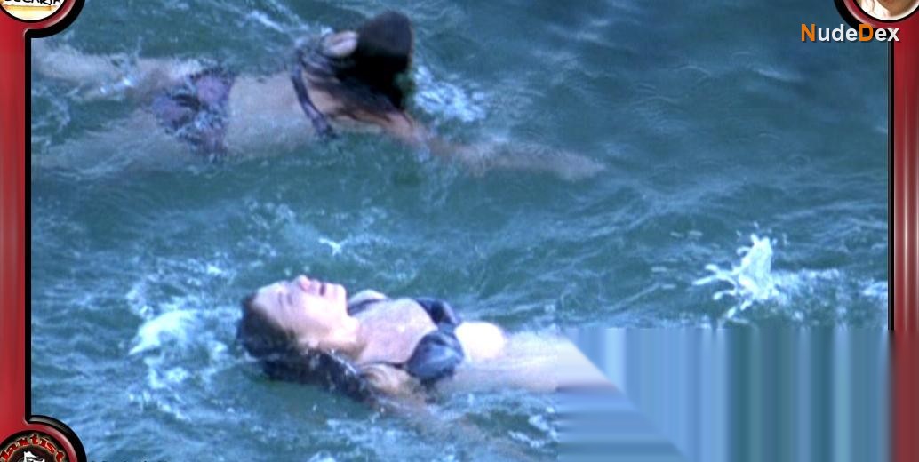 Daniela Costa in Diario De Una Becaria, photo 2