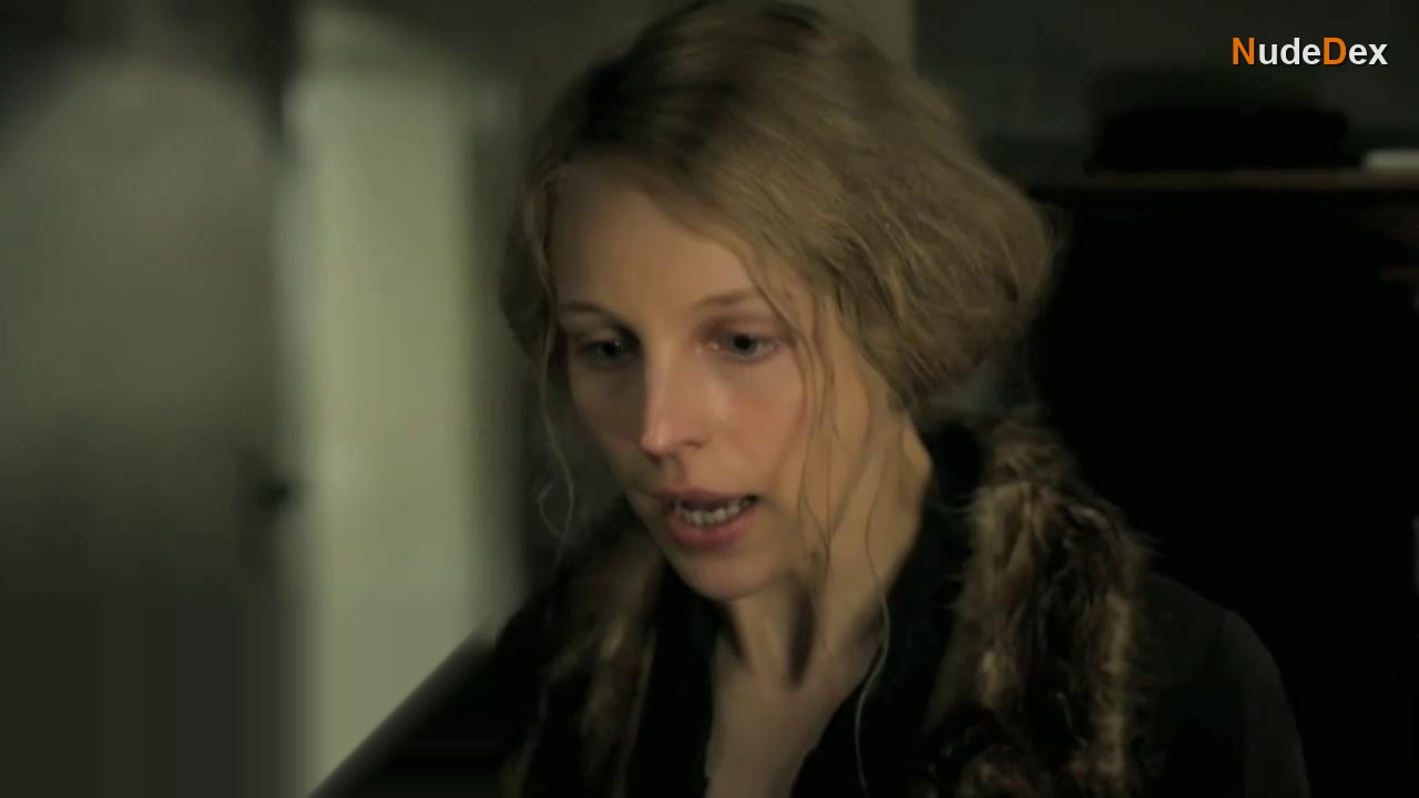 Daniela Golpashin in Der Clan - Die Geschichte Der Familie Wagner, photo 4