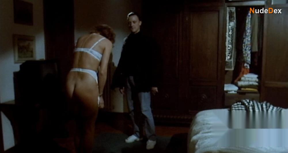 Daniela Poggi in Submission Of A Woman, photo 1