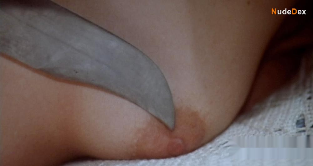 Daniela Poggi in Submission Of A Woman, photo 5