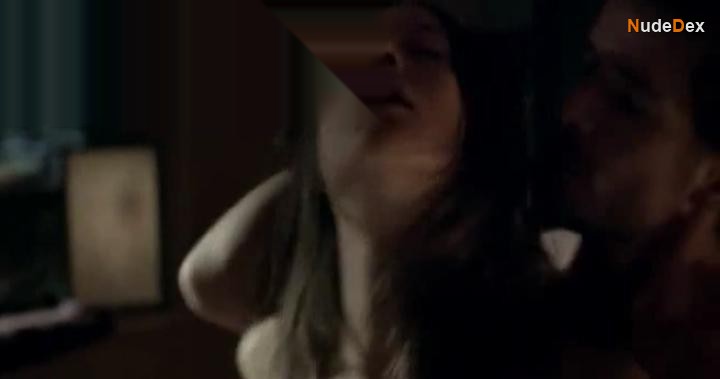 Daniela Ramirez in Romance Policial, photo 1