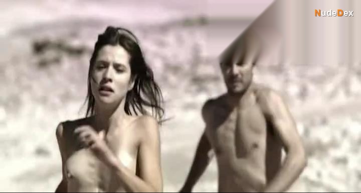 Daniela Ramirez in Romance Policial, photo 3