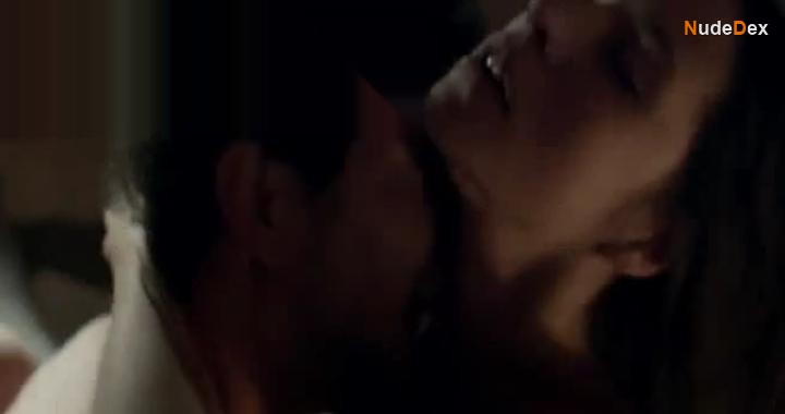 Daniela Ramirez in Romance Policial, photo 7