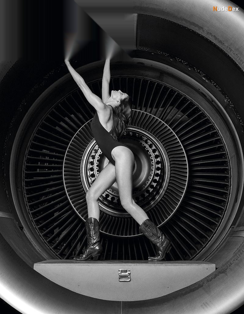 Daniela Ruah in Gq Portugal, photo 2