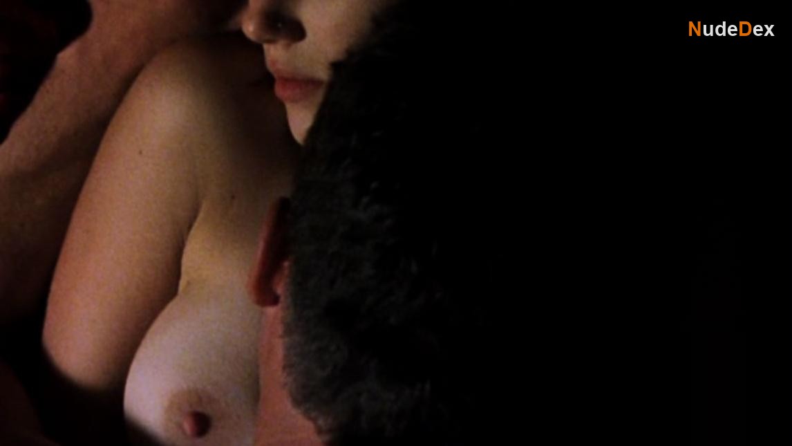 Daniela Virtzer in The Bubble, photo 1