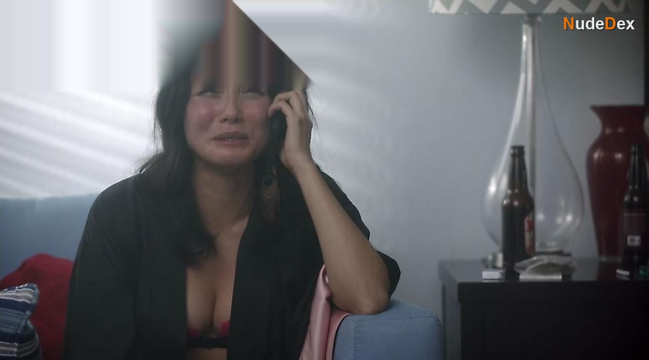 Daniella Pineda in The Detour, photo 6