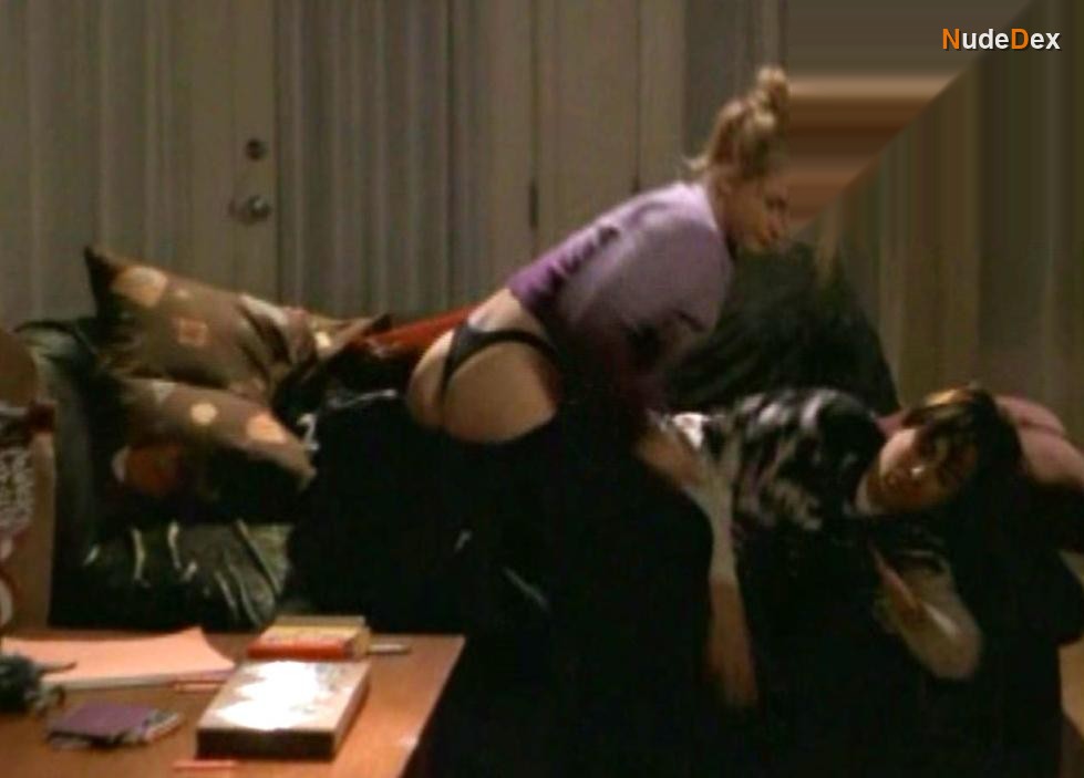 Danielle Carin in The Contract, photo 2